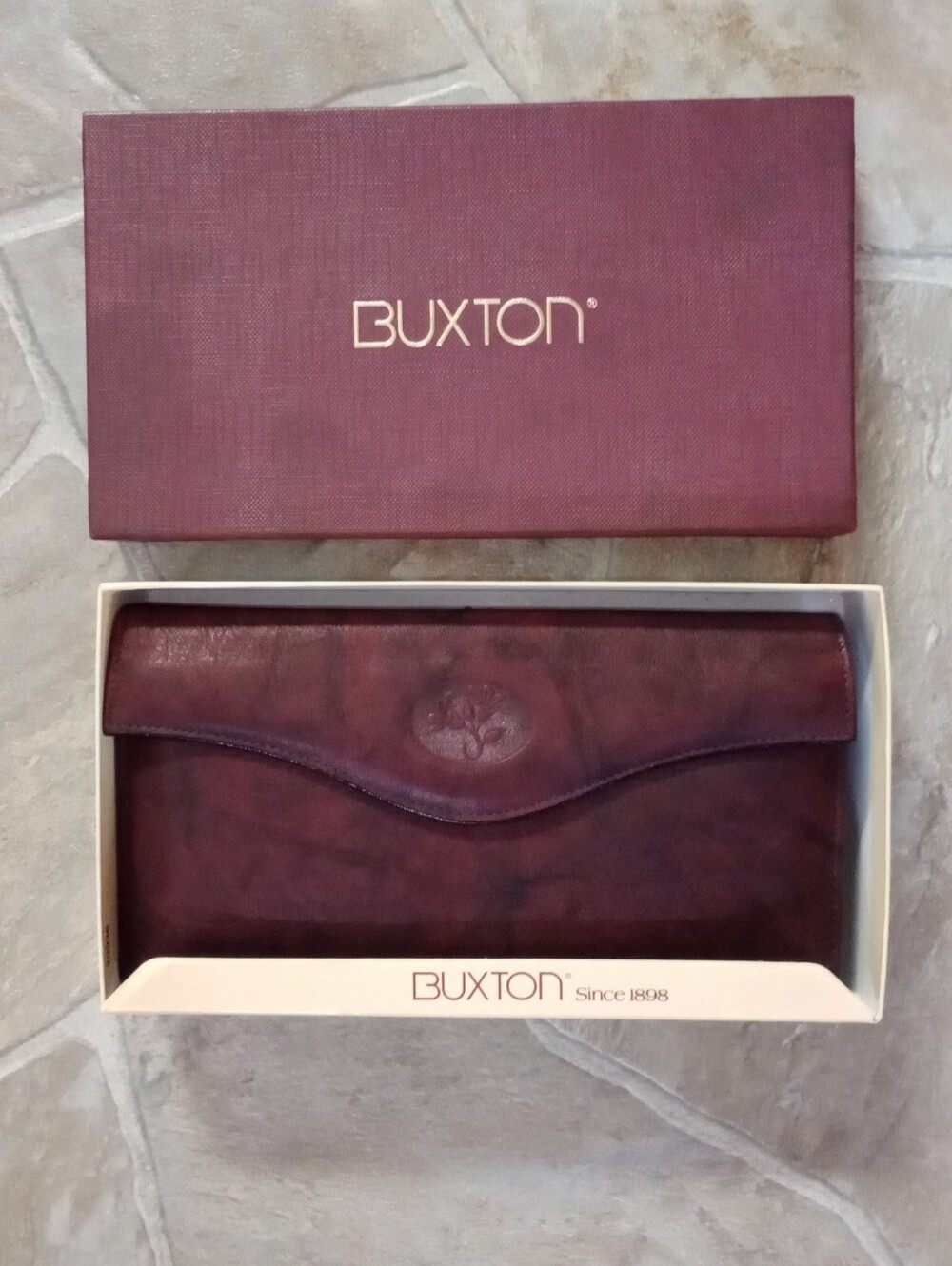 Buxton Womens Burgundy Cowhide Wallet / Clutch / Organizer - 39316 - New In Box